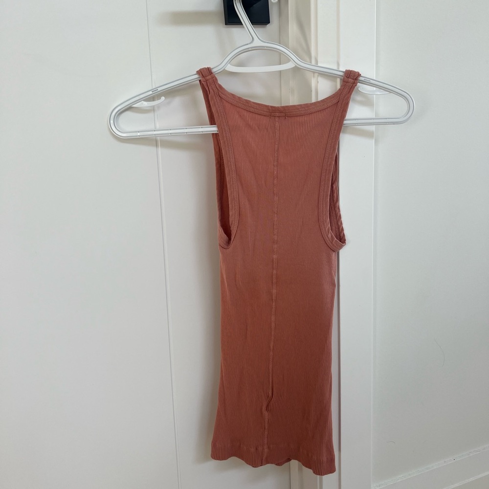 Re/done x Hanes Ribbed Tank - Picture 9 of 12